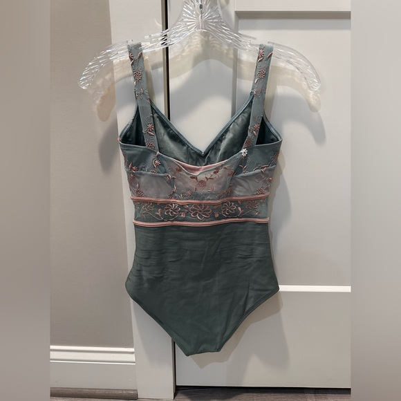 DELLALO MILANO LEOTARD MEDIUM AURA GL - Picture 2 of 8